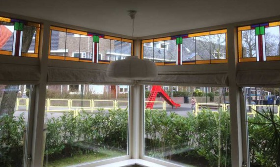 Glas in lood weer terug gemaakt in oude stijl