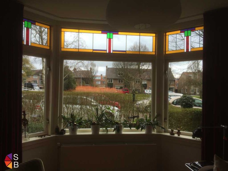 Glas in lood weer terug gemaakt in oude stijl