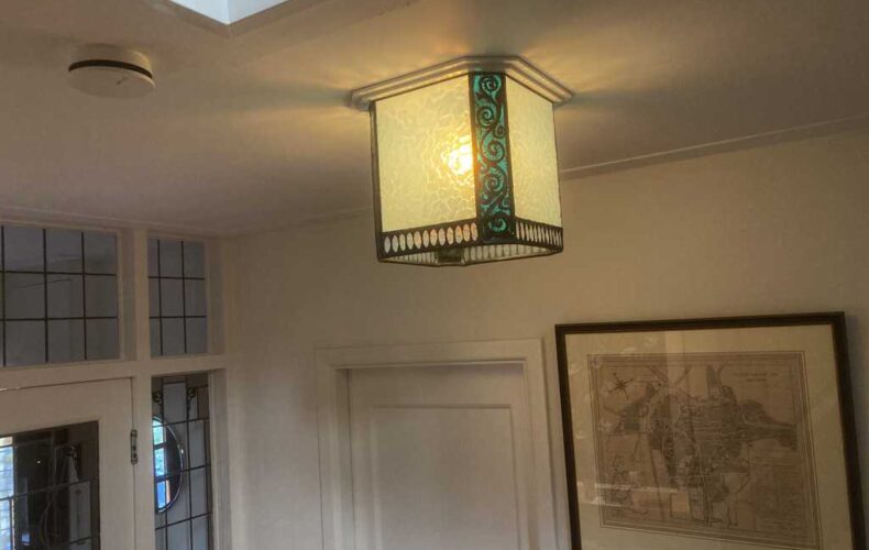 gebranschilderde glas in lood lamp